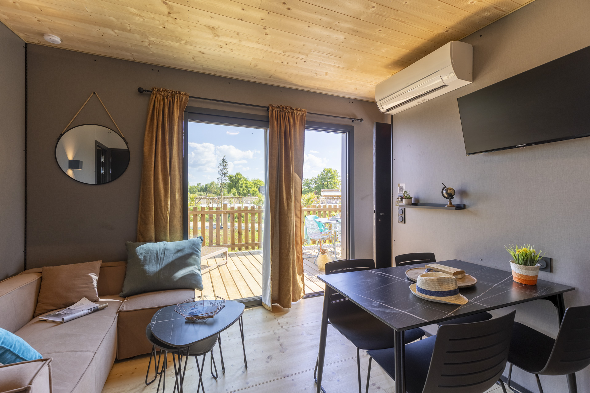 FLO_84_Cottage_Lagon_4p_Premium_012FLO_84_Cottage_Lagon_4p_Premium_012